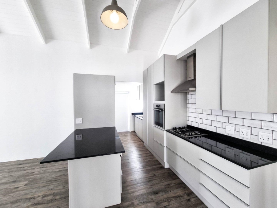 2 Bedroom Property for Sale in Sandbaai Western Cape